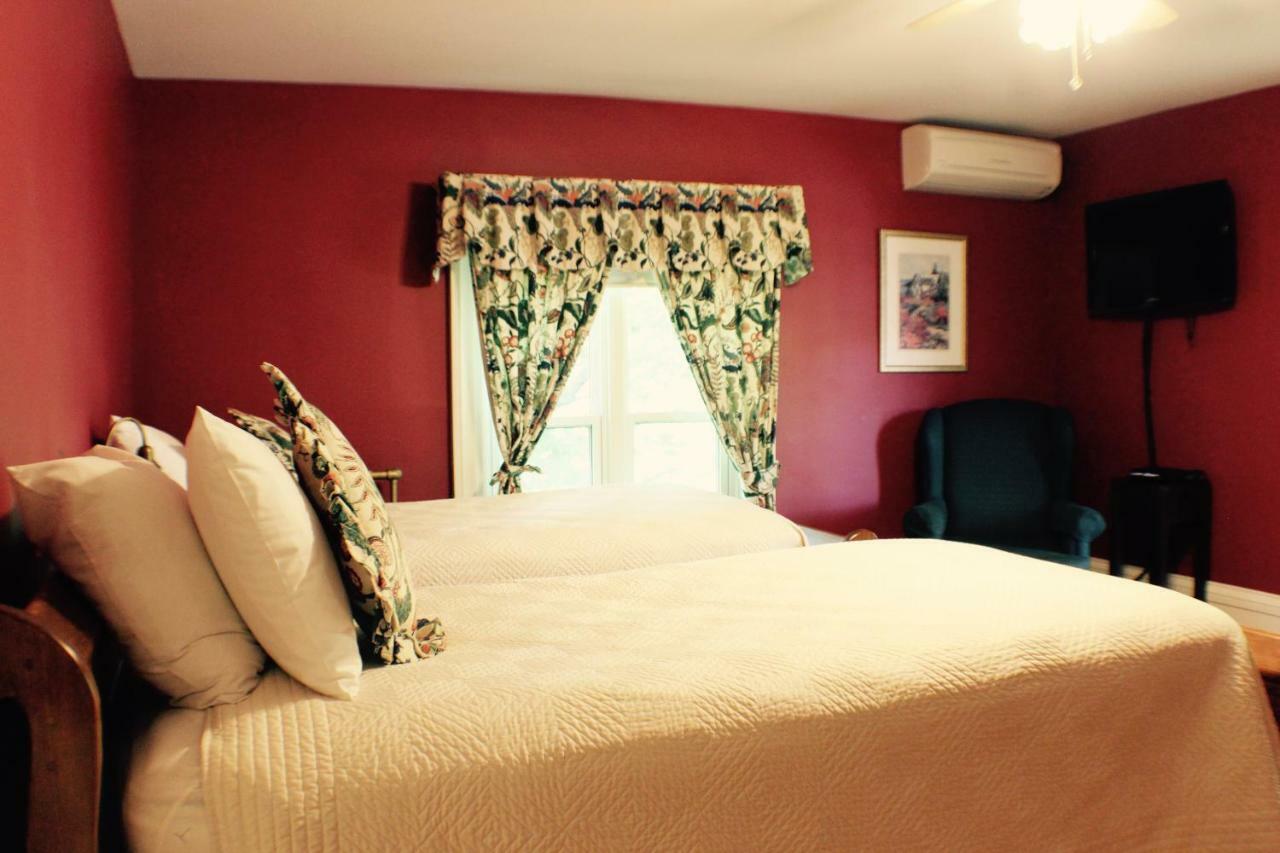 Evangeline Inn & Motel Grand pré Extérieur photo