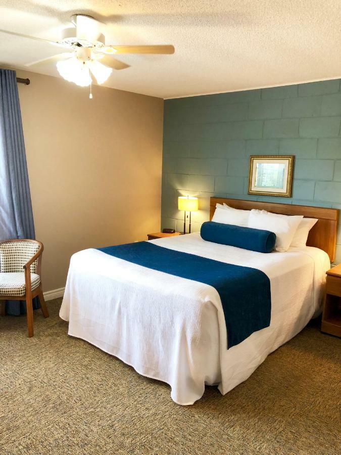 Evangeline Inn & Motel Grand pré Extérieur photo
